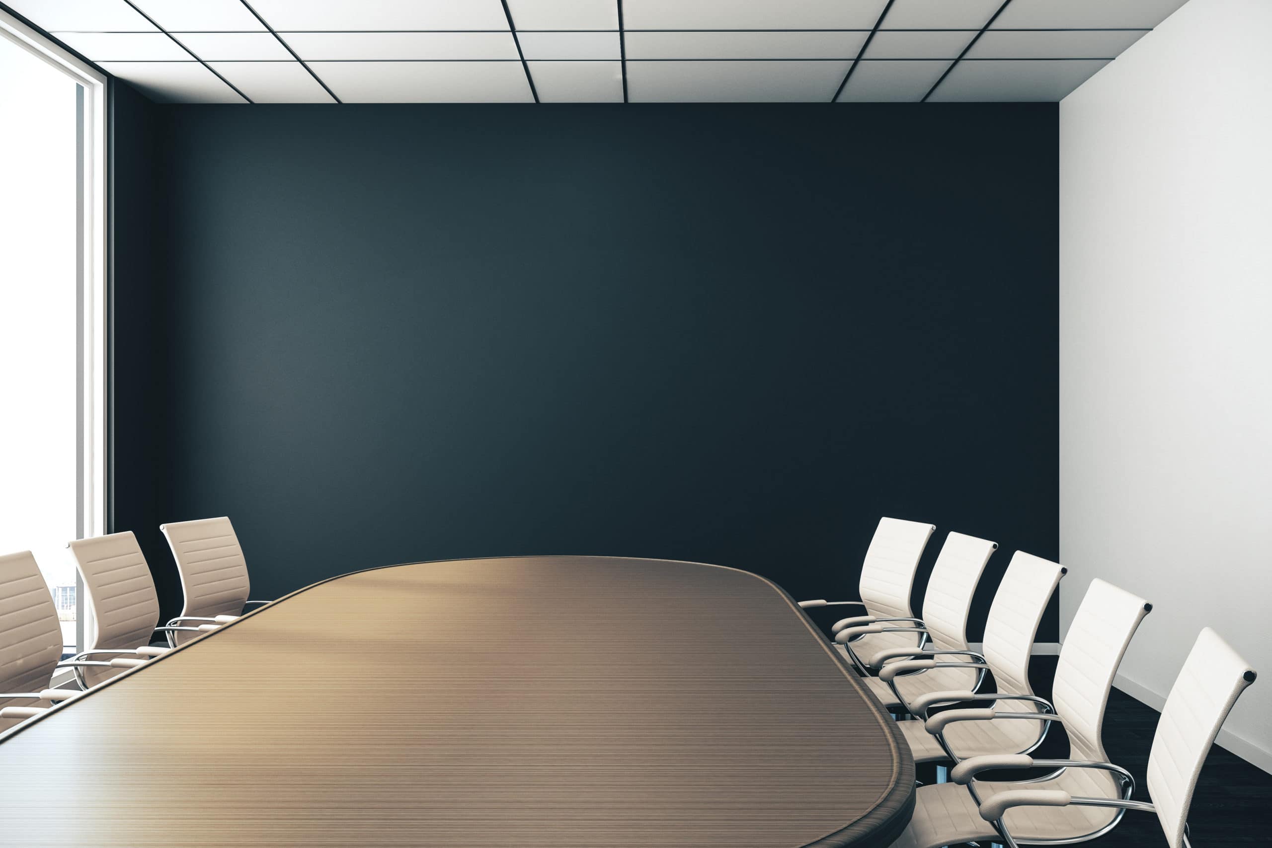salles de réunion avec chaises blanches et mur bleu